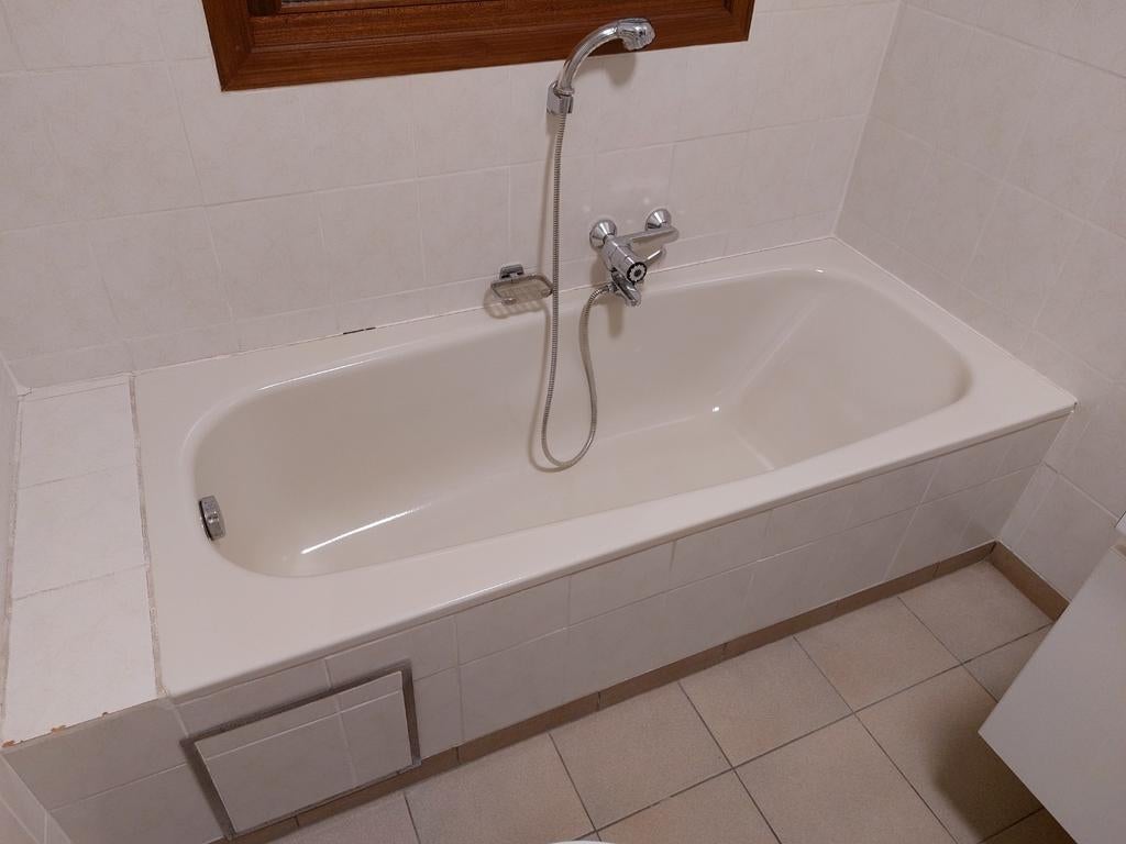Badkamer: toilet, bad, douche, Ophalen, Gebruikt, Wastafelkast