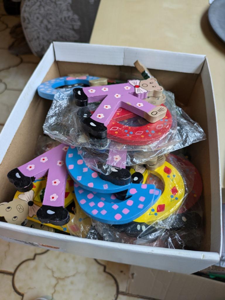 Houten letters, Kinderen en Baby's, Ophalen of Verzenden, Zo goed als nieuw, Rij- of Hobbelspeelgoed