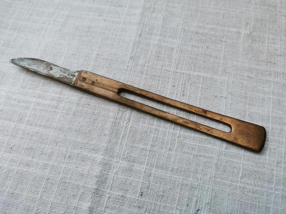 Oud scalpel. Labomateriaal., Ophalen of Verzenden, Overige typen