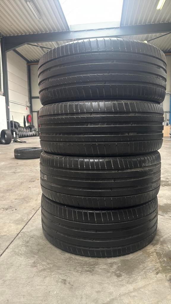 2654521  265/45/21  265/45R21 zomer merk michelin, Ophalen