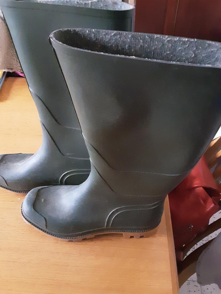 BOTTES EN CAOUTCHOUC HOMME P. 44, Jardin & Terrasse, Vêtements de travail, Bottes, Enlèvement ou Envoi, Utilisé, Autre