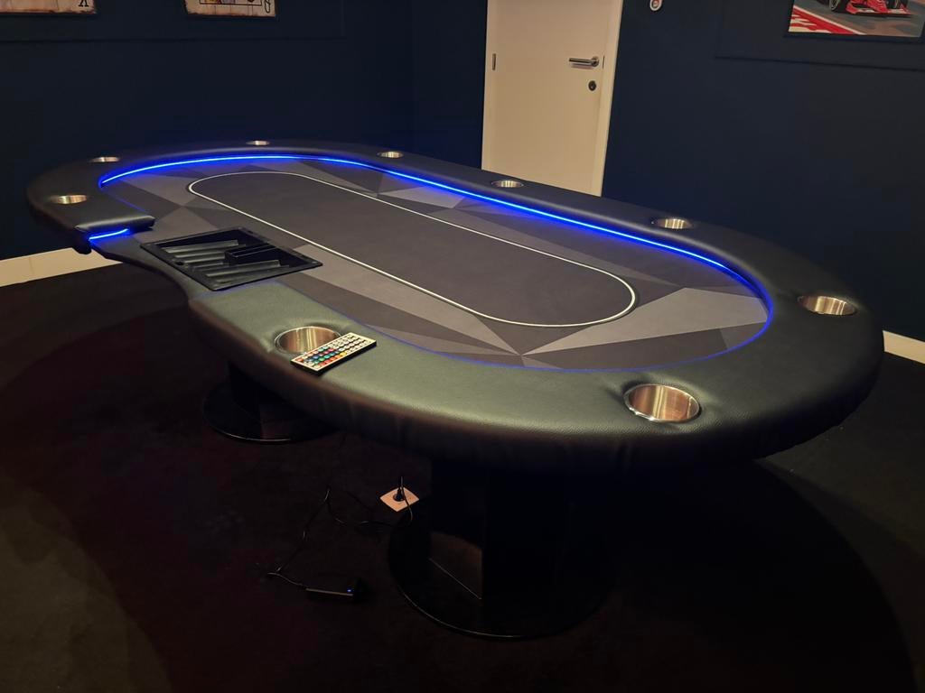 Pokertafels op maat, Ophalen, Zo goed als nieuw