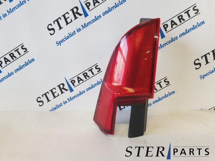 Reflector Sierplaat achter van een Mercedes Vito, Gebruikt, -, Ophalen of Verzenden, -