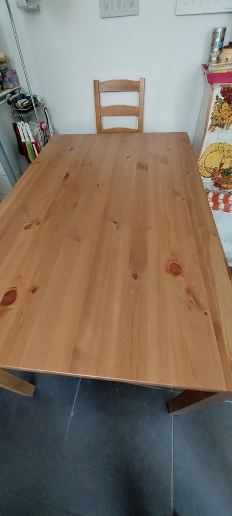 Table IKEA en très bon état Enlèvement à Liège Cadran, Ophalen, 50 tot 100 cm, Zo goed als nieuw, 150 tot 200 cm