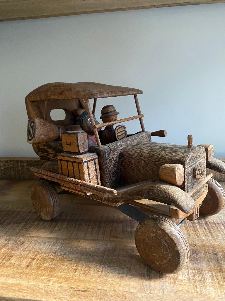 Houten handgemaakte auto kuifje, Ophalen, Kuifje