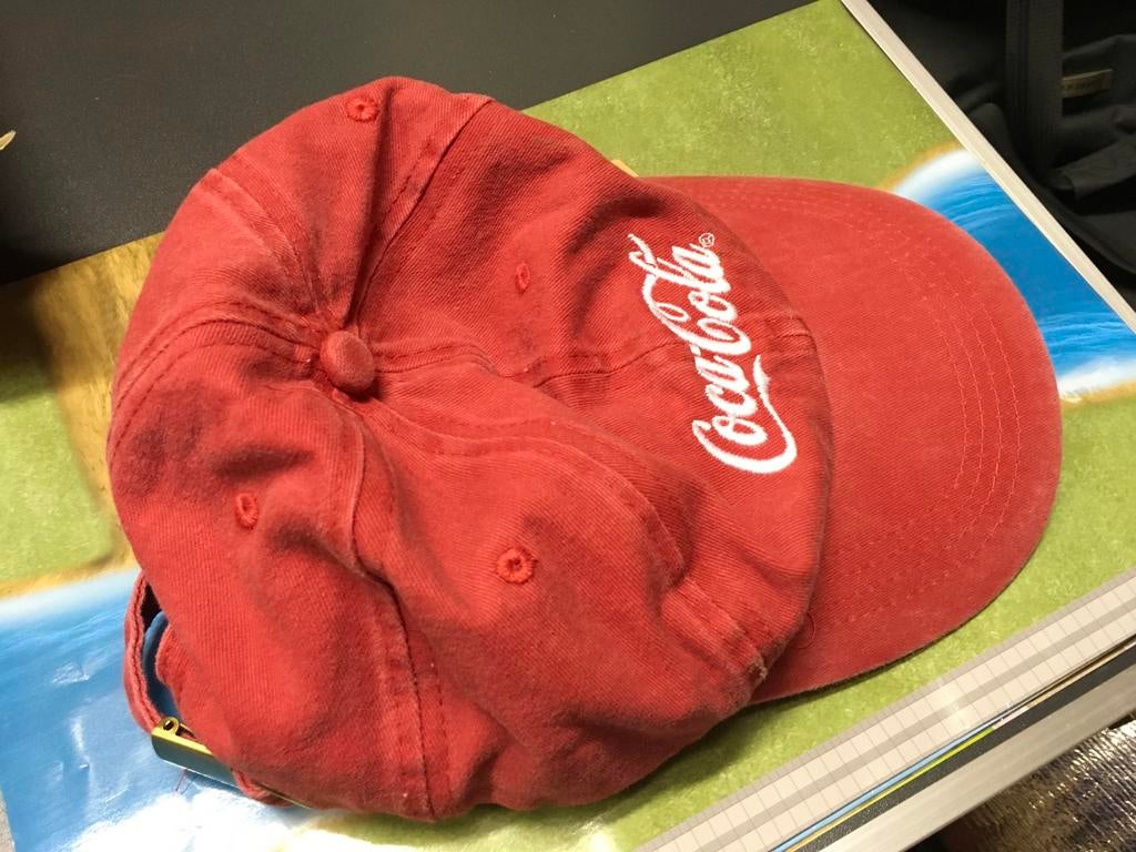 Cola pet, Enlèvement, Neuf, Casquette