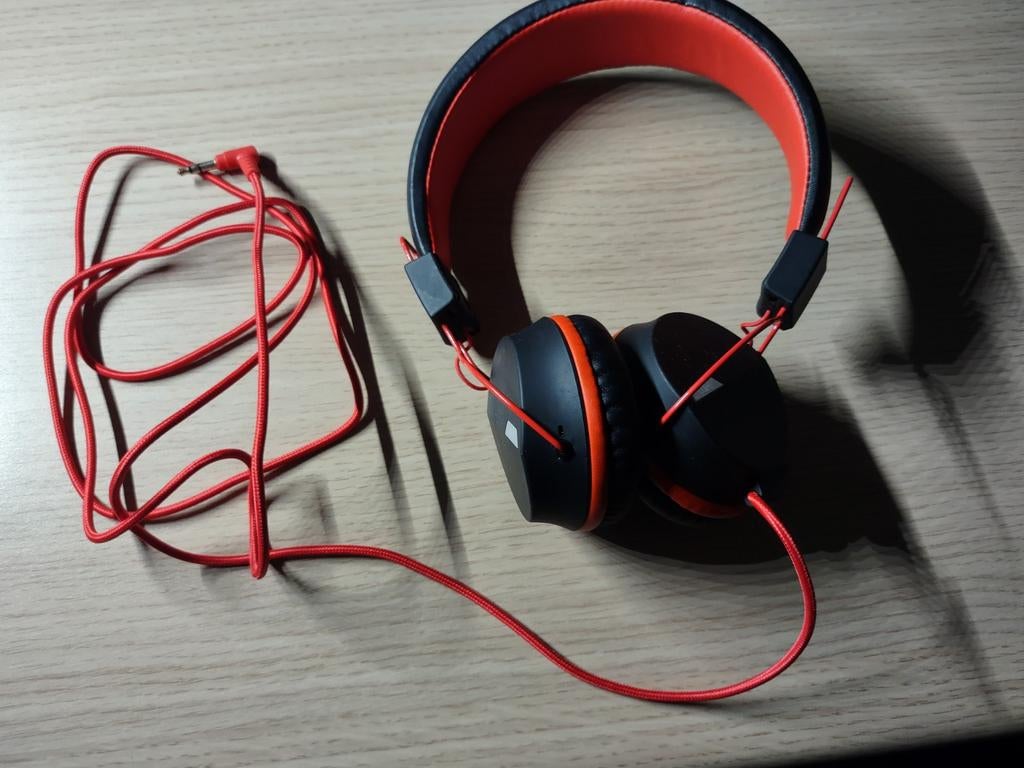 hoofdtelefoon zwart/ rood - kind - merk Pulse, Ophalen, Zo goed als nieuw, Over oor (circumaural), Overige merken