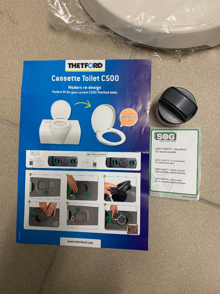 Cassette toilet, Enlèvement, Comme neuf