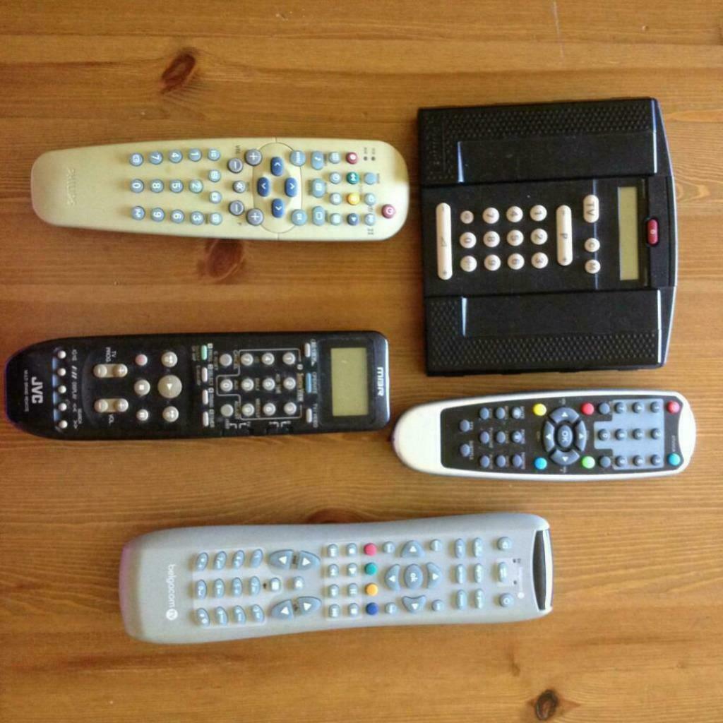 4x Afstandsbedieningen, Ophalen of Verzenden, Gebruikt, Origineel, Tv