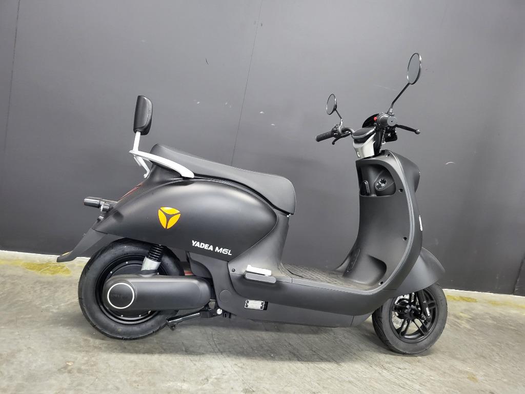 Yadea M6L 2025 (25km/u) (2j garantie), Bedrijf, Scooter