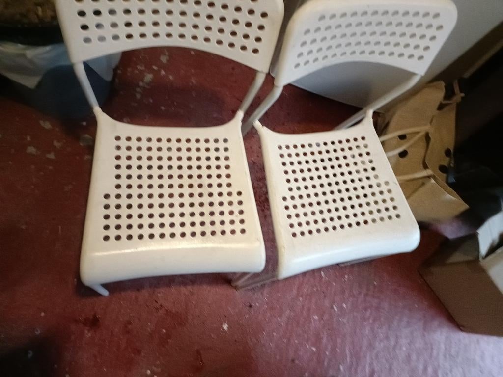 2 GRATIS stoelen wit Ikea Adde, Ophalen, Wit