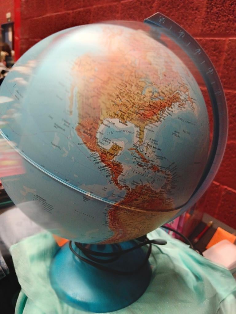 Wereldbol, Ophalen, Zo goed als nieuw