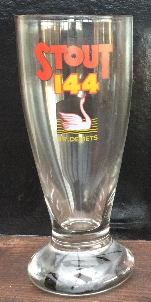 Bier brouwerij glas  Demets Lauwe  stout 144 bolvoet, Verzamelen, Ophalen of Verzenden, Zo goed als nieuw