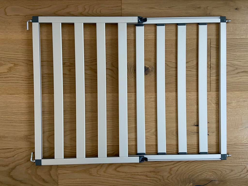 Barrière d'escalier à visser en aluminium comme neuve, Enfants & Bébés, Barrières, Comme neuf, Barrière de sécurité, Aluminium