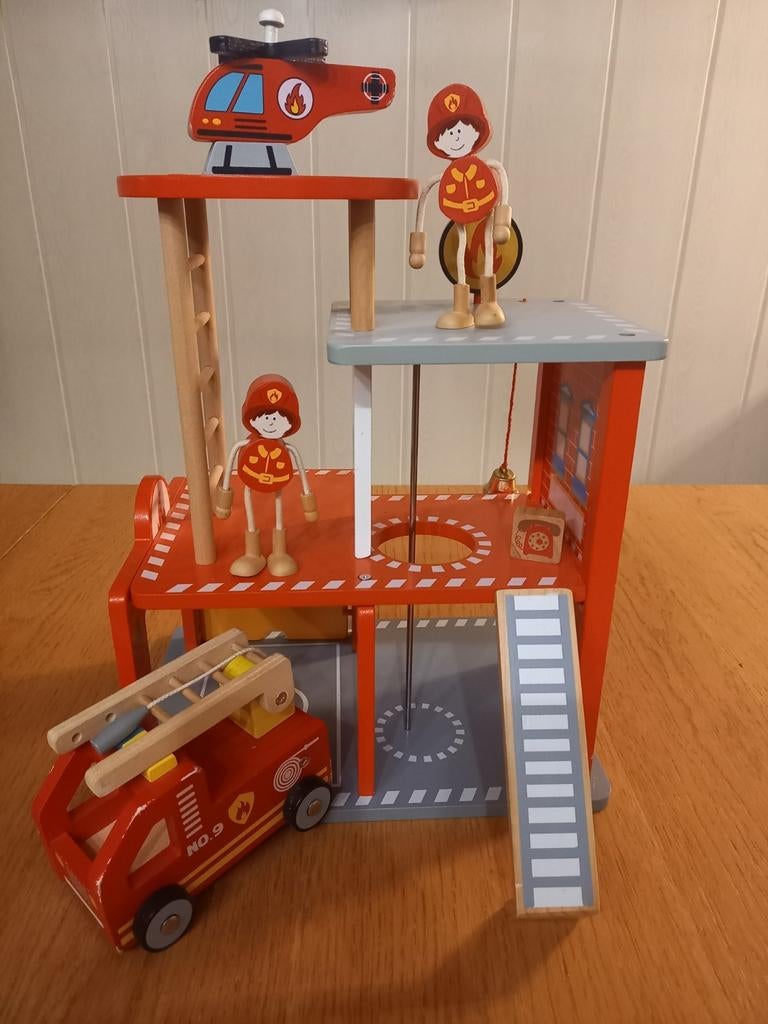 Caserne de pompiers avec accessoires pour 10€, Enfants & Bébés, Enlèvement ou Envoi, Comme neuf