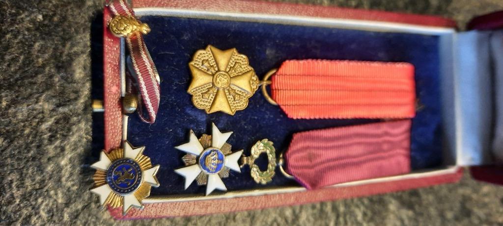 medaille miniatuur kroonorde burgerlijke doosje FONSON, Postzegels en Munten, Verzenden, Overige materialen
