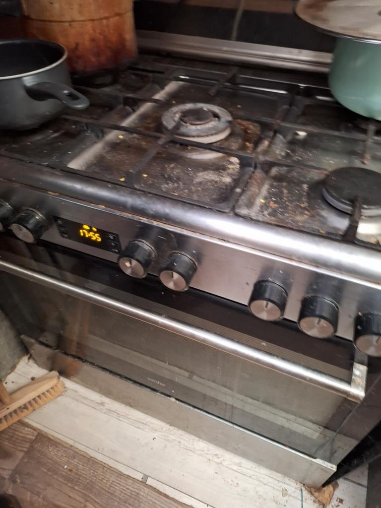 Gas kookfornuis, Ophalen