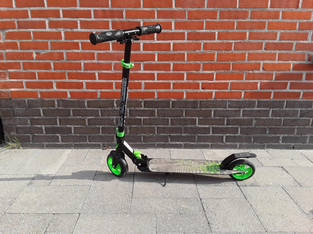 step, Fietsen en Brommers, Steps, Ophalen, Gebruikt, Gewone step