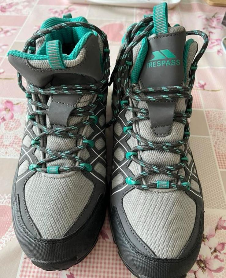 Wandel- en of bergschoenen maat 39 trespass NIEUW 🥾🥾🥾, Ophalen, Nieuw, Schoenen