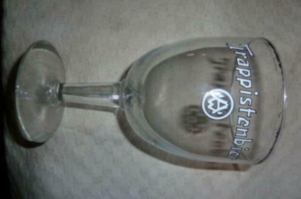 bier glas TRAPPISTENBIER Abdij Westmalle, Collections, Verres & Petits Verres, Utilisé, Verre à bière, Enlèvement ou Envoi