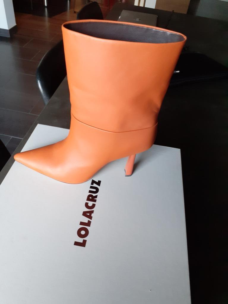 Lola Cruz Laarsjes Mt. 38, Kleding | Dames, Lage of Enkellaarzen, Oranje, Zo goed als nieuw, Ophalen