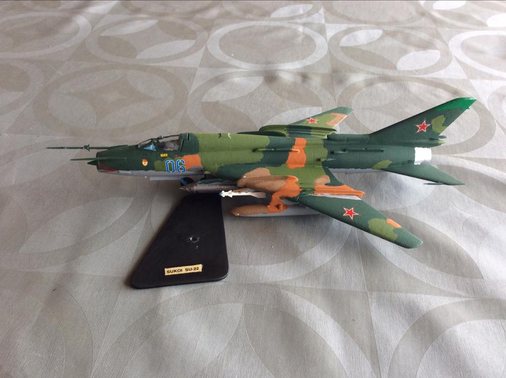 Sukhoi SU22, Ophalen of Verzenden, Zo goed als nieuw