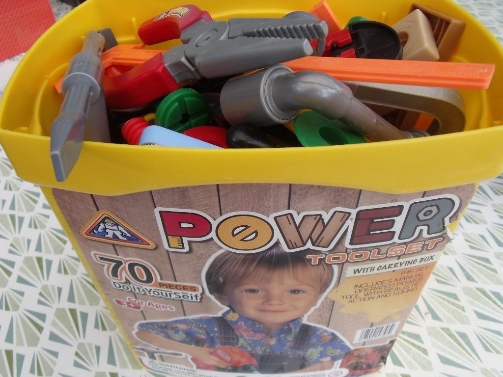 boite outils enfants 3 ans et plus, Enfants & Bébés, Enlèvement, Comme neuf, Bricolage