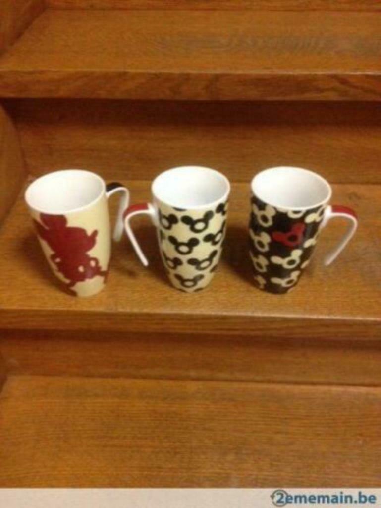 lot tasses et serviettes MICKEY, Enlèvement, Neuf