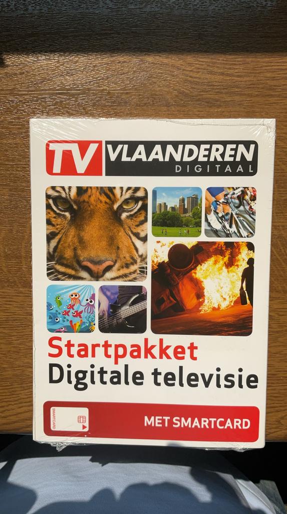 NIEUWE TV-Vlaanderen smartcard., TV, Hi-fi & Vidéo, Antennes paroboliques, Enlèvement ou Envoi, Neuf