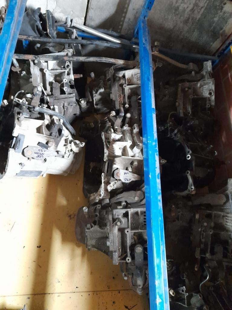 versnellingsbakken citroen berlingo peugeot partner, Auto-onderdelen, Motor en Toebehoren, Peugeot, Gebruikt, Ophalen of Verzenden