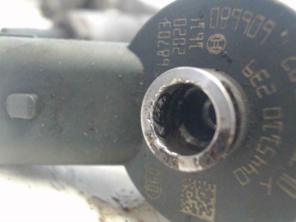 injecteur  psa  0445110239, Auto-onderdelen, Motor en Toebehoren, Citroën, Fiat, Ford, Mazda, Peugeot, Suzuki, Gebruikt, Ophalen