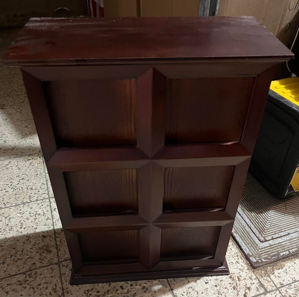 Petit meuble meurisier pour photos et cd ou autre, Enlèvement, Comme neuf