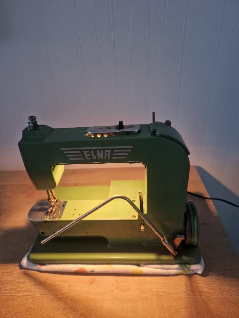 Machine à coudre, Enlèvement, Utilisé