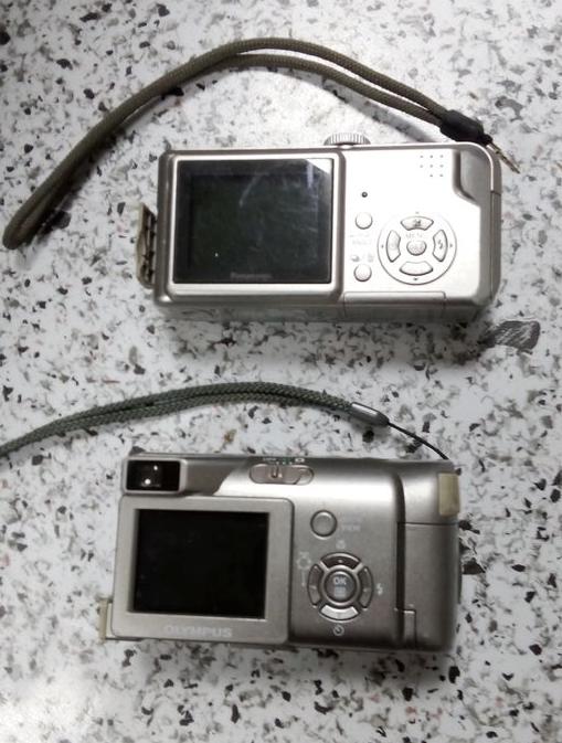 Deux cameras Olympus et Pixmania, Enlèvement ou Envoi, Utilisé