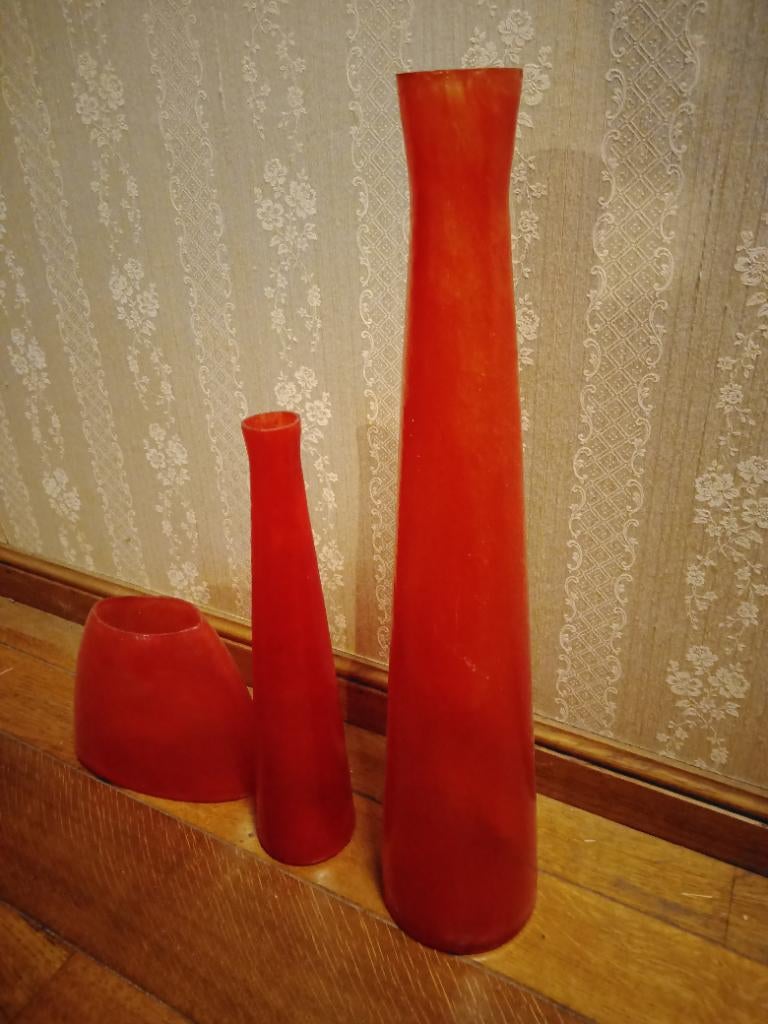 Rode vazen, Maison & Meubles, Accessoires pour la Maison | Vases, Enlèvement ou Envoi, Comme neuf, Rouge, Synthétique