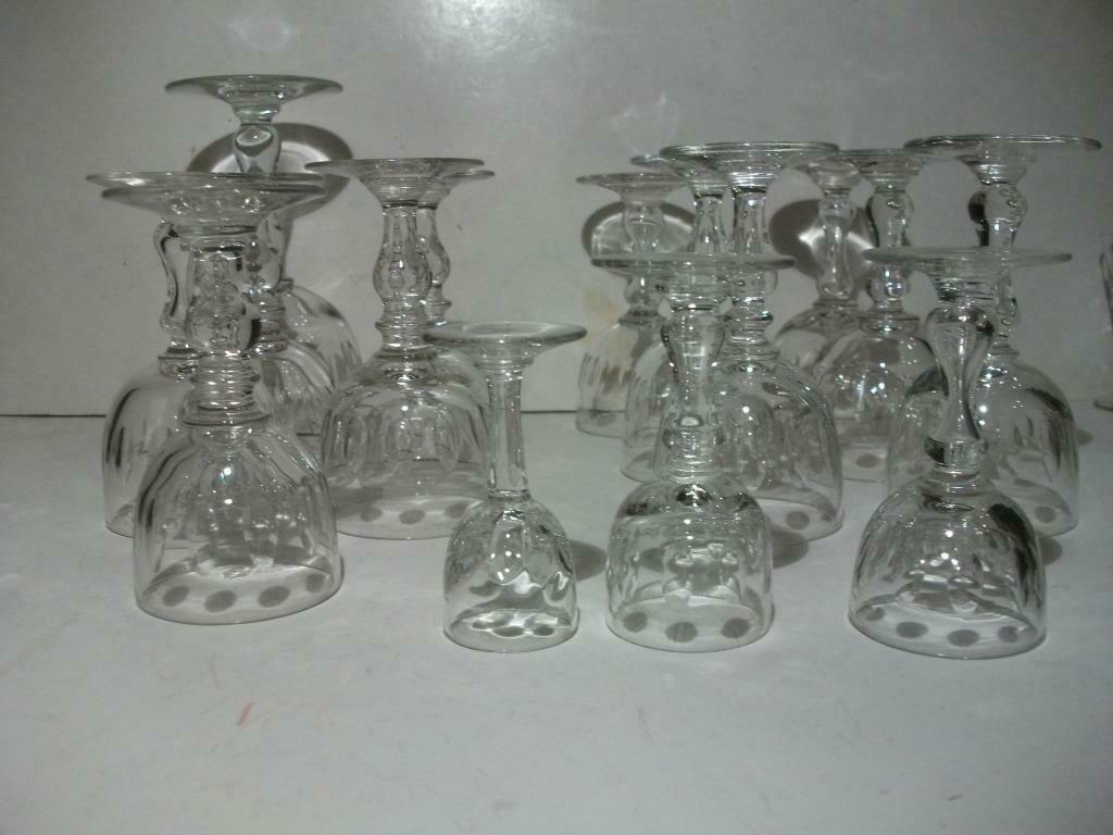 15 Vintage geslepen glazen op voet, Verzamelen, Glas en Drinkglazen, Ophalen, Zo goed als nieuw, Borrel- of Shotglas