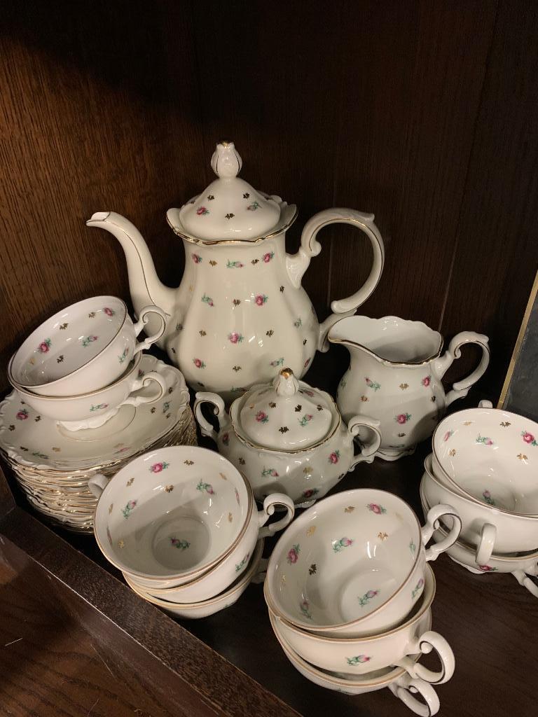 Oud koffie servies, Ophalen