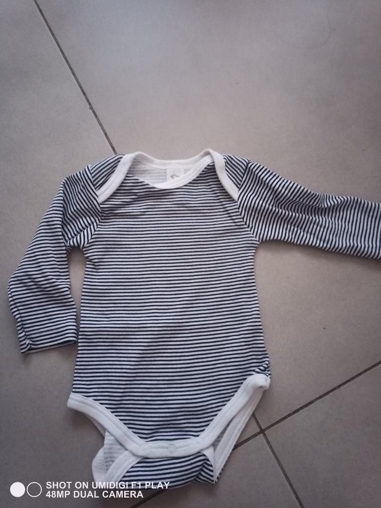 Body C&A, Kinderen en Baby's, Babykleding | Maat 62, Nacht- of Onderkleding, C&A, Ophalen of Verzenden, Zo goed als nieuw