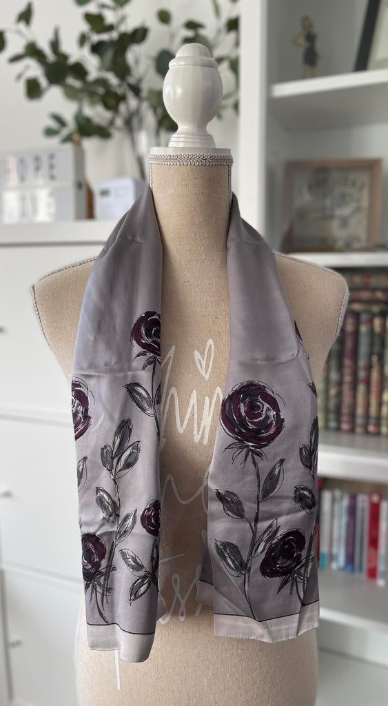 Foulard en soie, Comme neuf, Écharpe