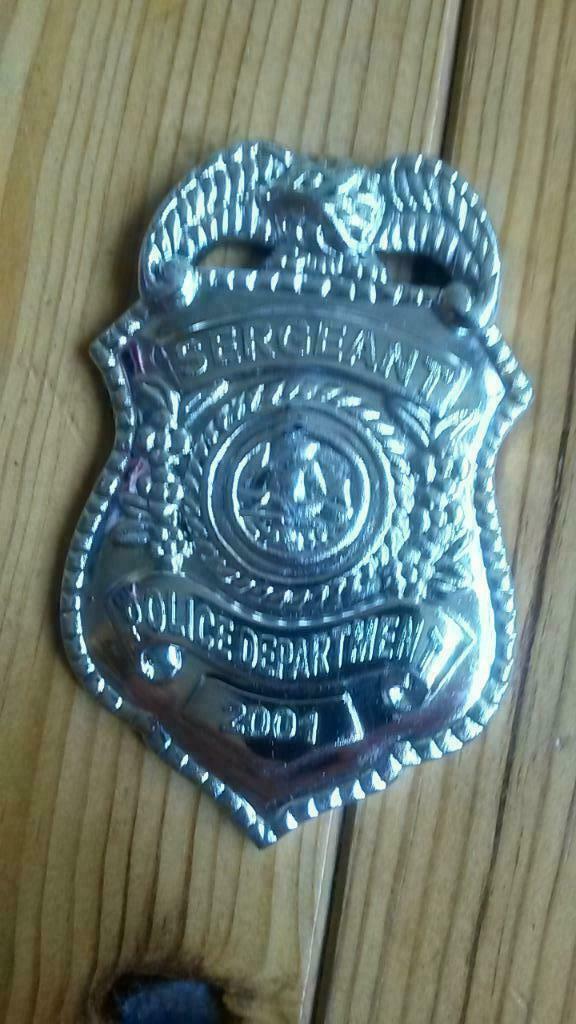 Plaque de policier, Enlèvement ou Envoi, Utilisé, Garçon ou Fille