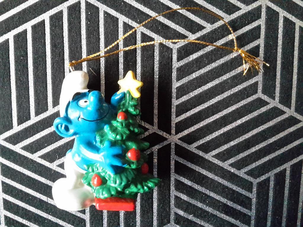 Smurf met Kerstboom, uit 1981, Schleich, Hong Kong, 5,5 cm, Ophalen of Verzenden, Gebruikt, Poppetje, Figuurtje of Knuffel