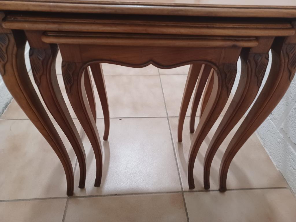 Ensemble de 3 tables cigognes bois massif, Enlèvement