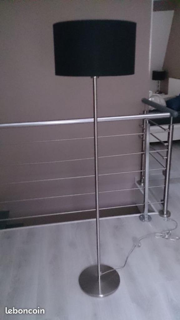 Lampe avec abat jour noir, Maison & Meubles, Enlèvement, Comme neuf, Noir, Autres formes