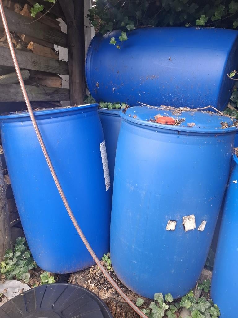 10x regentonnen / 200L vat / drijver / ton / vaten / ponton, Tuin en Terras, 150 liter of meer, Ophalen of Verzenden, Zo goed als nieuw