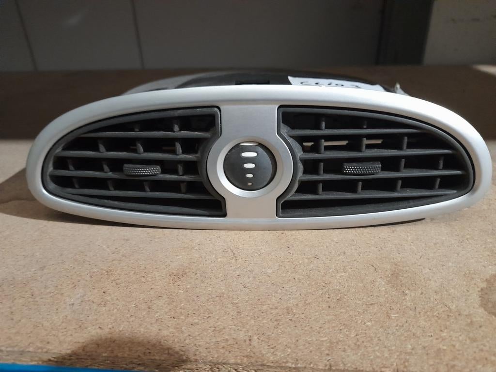 Grille de ventilation centrale RENAULT CLIO 3 /5060 AUVELAIS, Enlèvement ou Envoi, Utilisé, Renault