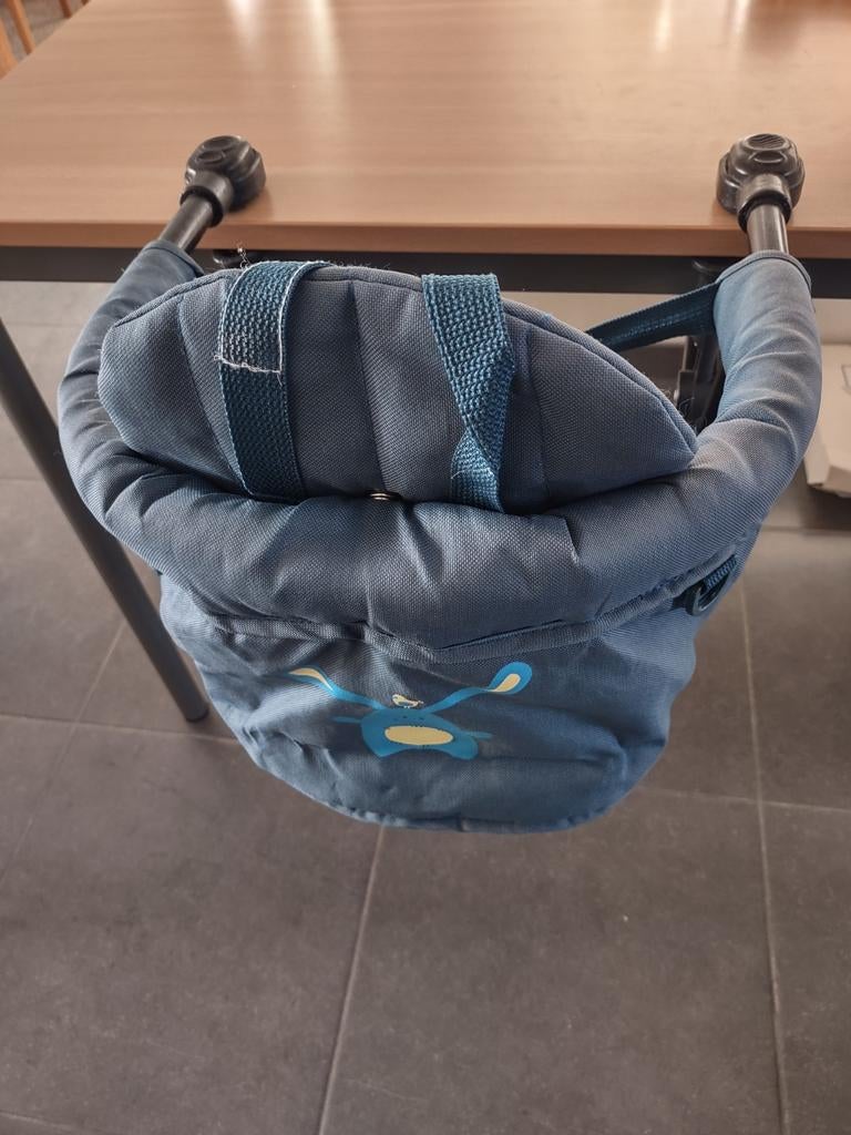 eetstoeltje / hangstoeltje voor aan tafel - baby's, Kinderen en Baby's, Kinderstoelen, Zo goed als nieuw, Ophalen