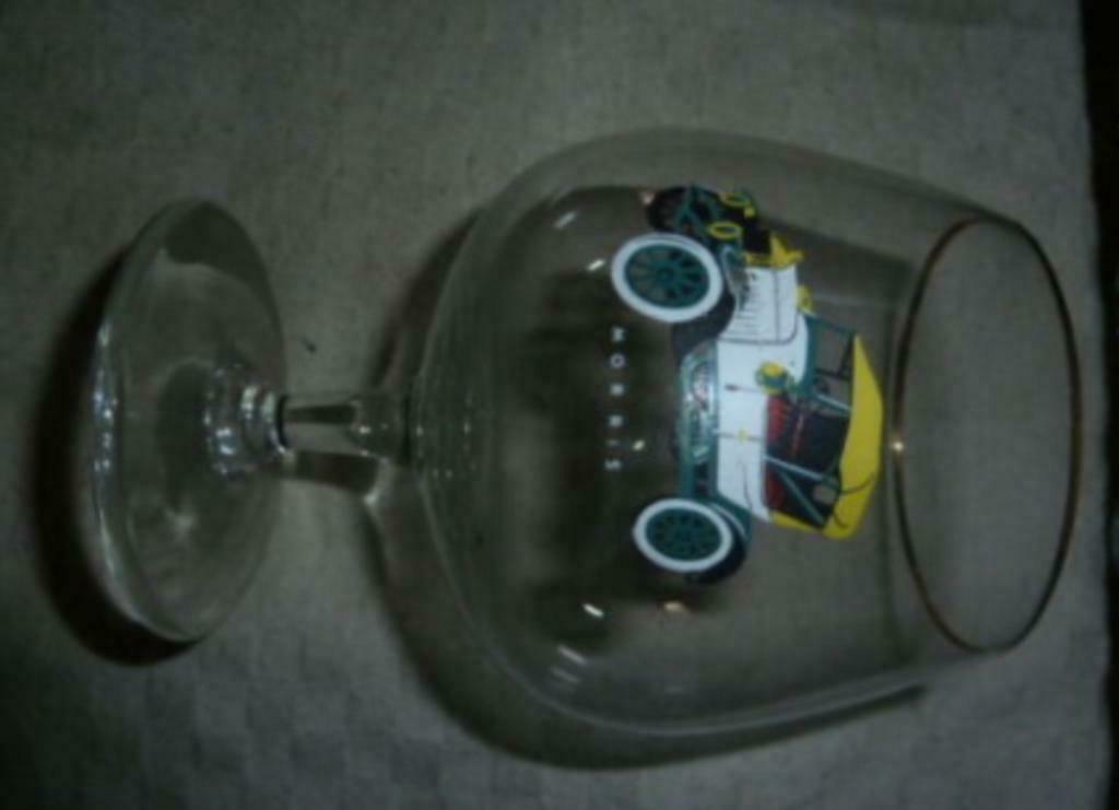 #F borrel / cognac glas MORRIS ( Oldtimer ), Enlèvement ou Envoi, Utilisé, Verres et Verres à shot