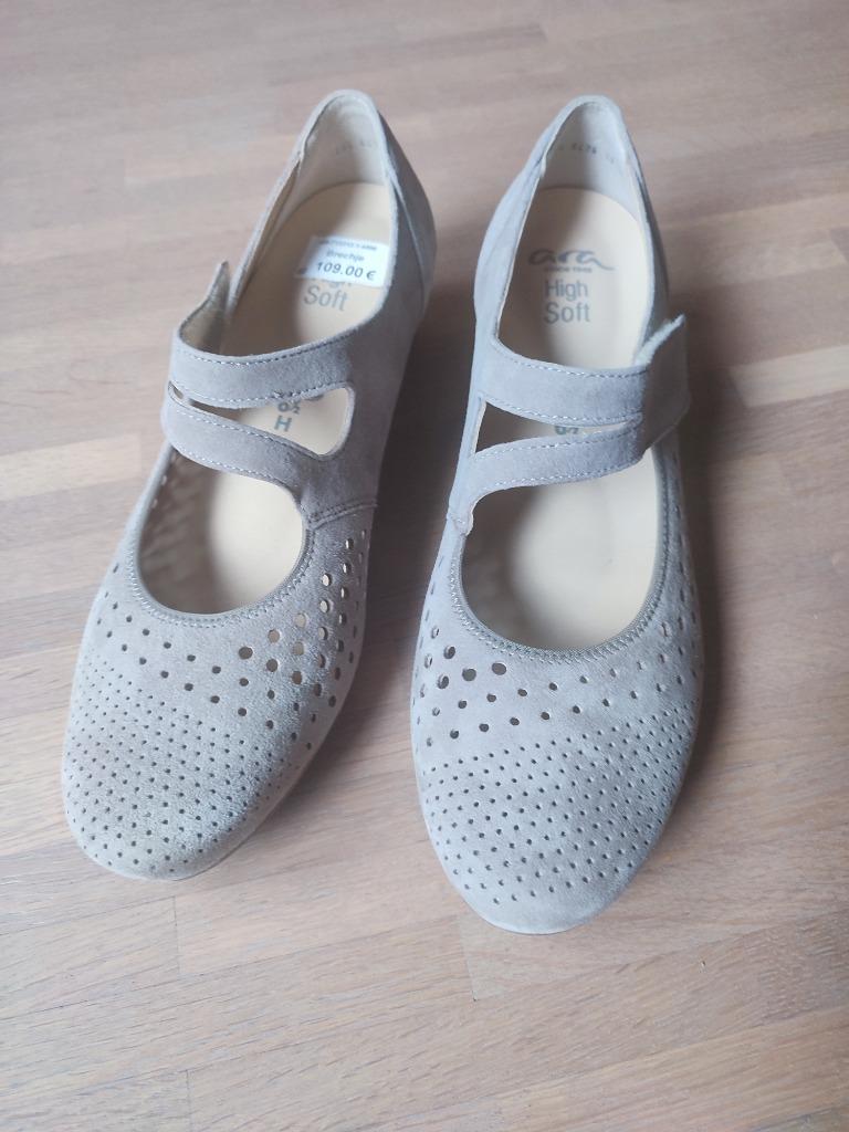 Damesschoenen Ara maat 40, Ophalen, Schoenen met lage hakken, Beige, Nieuw