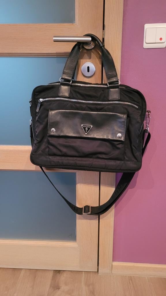 Sac cartable PC Guess noir, Enlèvement ou Envoi, Utilisé, Noir, Autres types
