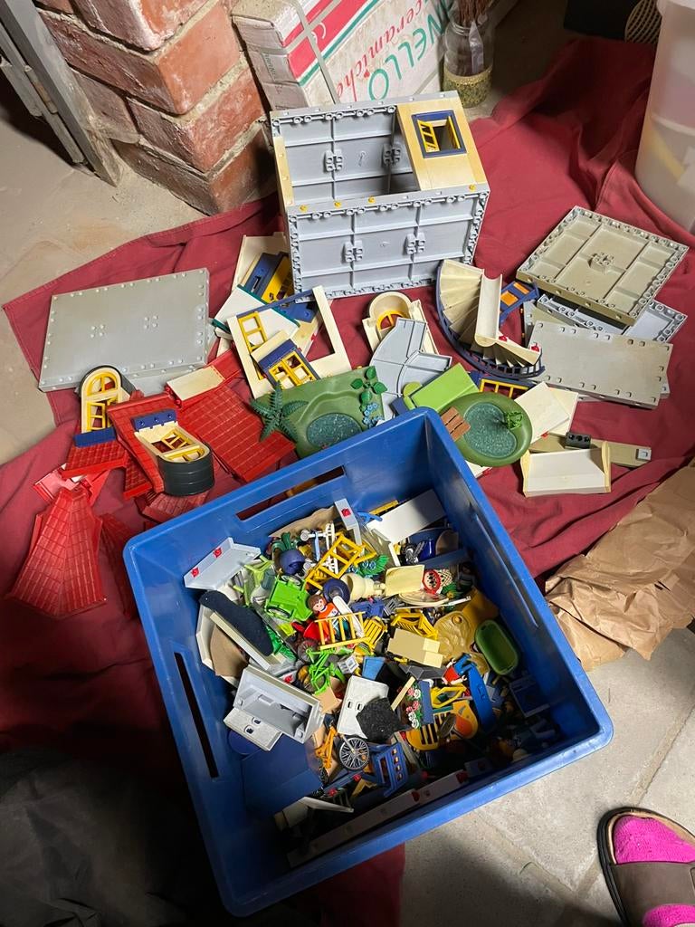 Playmobil huis + mobilhome + bak toebehoren en poppetjes, Kinderen en Baby's, Speelgoed | Playmobil, Ophalen
